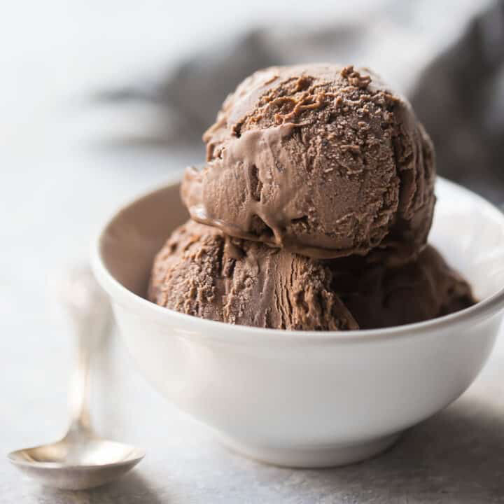 Înghețată cu ciocolata si trufe