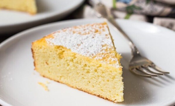 Prajitura cu ricotta si lamaie