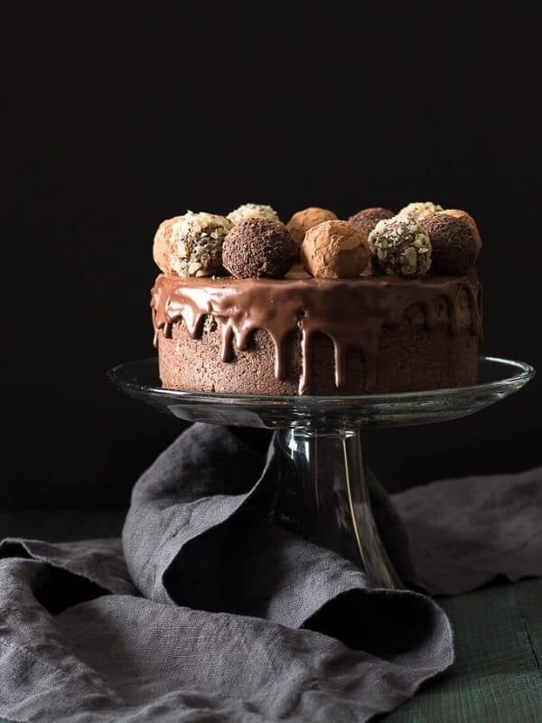 Tort de ciocolata cu trufe low-carb