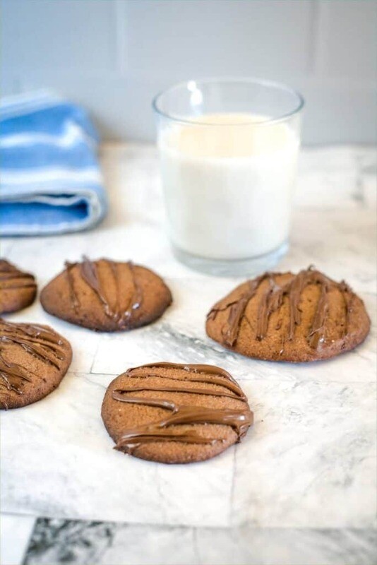 Cookie keto glazurat cu ciocolata