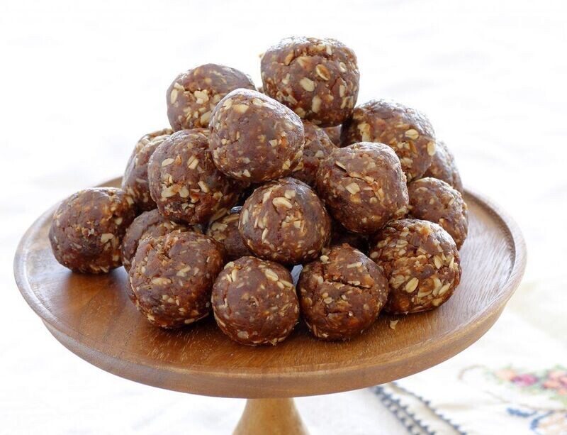 Energy Bites cu unt de arahide