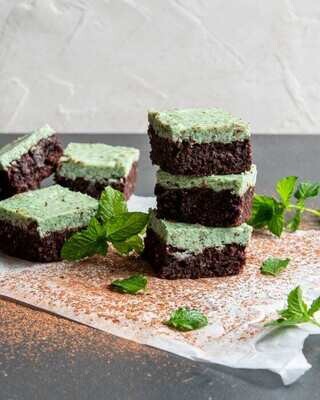Brownie cu ciocolata si menta keto