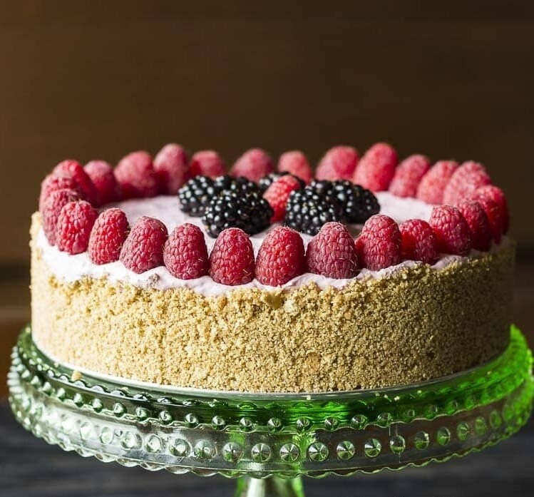Cheesecake cu zmeura si mure fara zahar