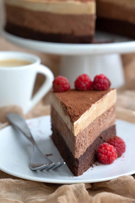 Tort cu mousse de cafea si mousse de ciocolata keto