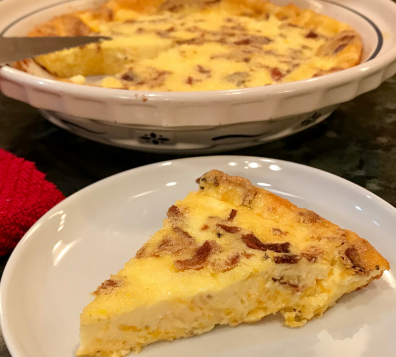 Quiche keto cu bacon si Gouda