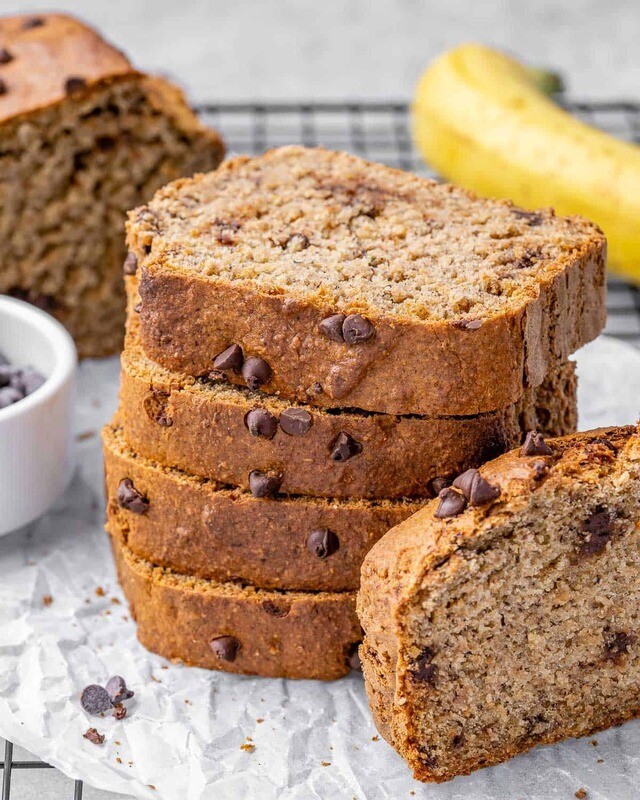 Banana bread cu cipsuri de ciocolata vegan