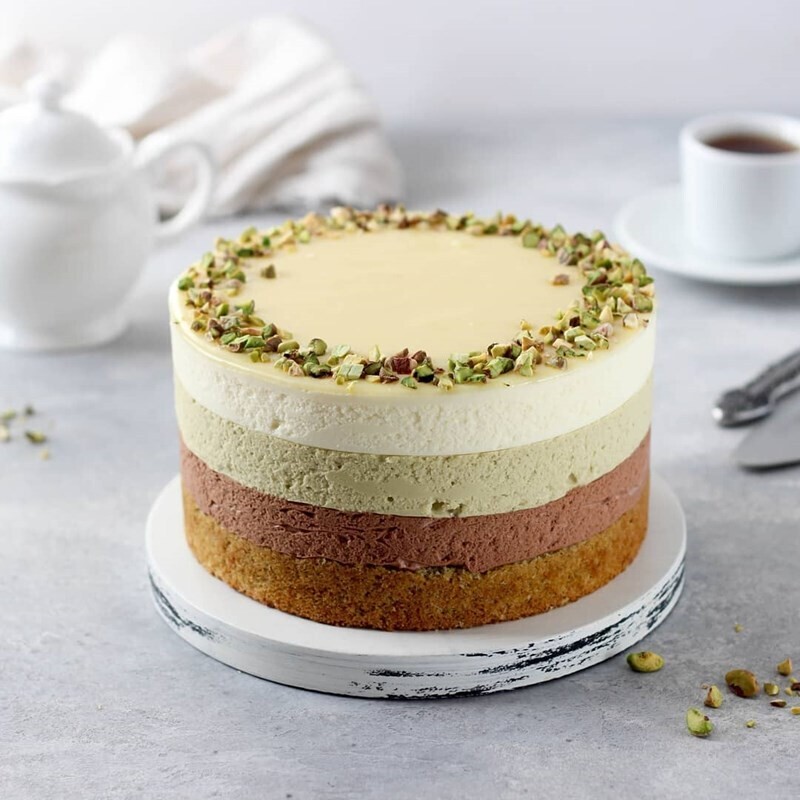 Tort mousse de ciocolata si fistic fara zahar