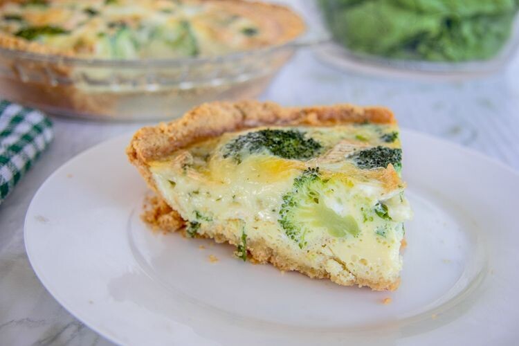 Quiche cu broccoli si brie keto