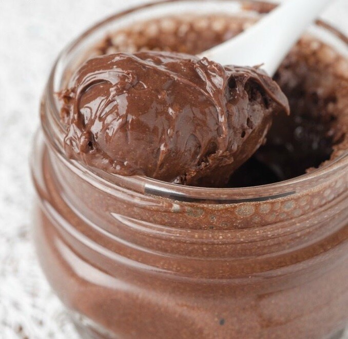 Cremă de ciocolată cu alune de pădure, fără zahăr (keto &amp; low carb)