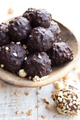 Keto Ferrero Rocher, fără zahăr (keto &amp; low-carb)