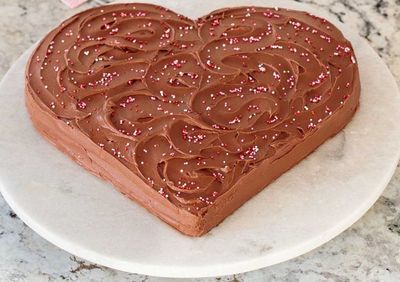 Tort inimă de ciocolată (keto &amp; low carb)