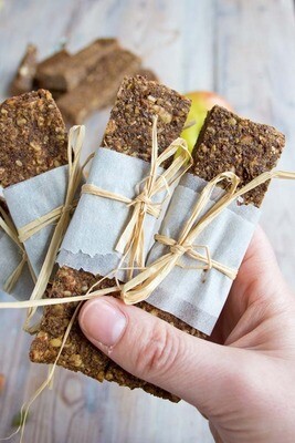 Granola bars cu mere și scorțișoară (low carb)