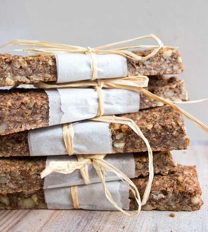 Granola bars cu mere și scorțișoară (low carb)