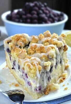 Crumb cake cheesecake cu afine