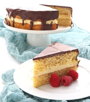 Tort cu crema de vanilie si glazura de ciocolata keto
