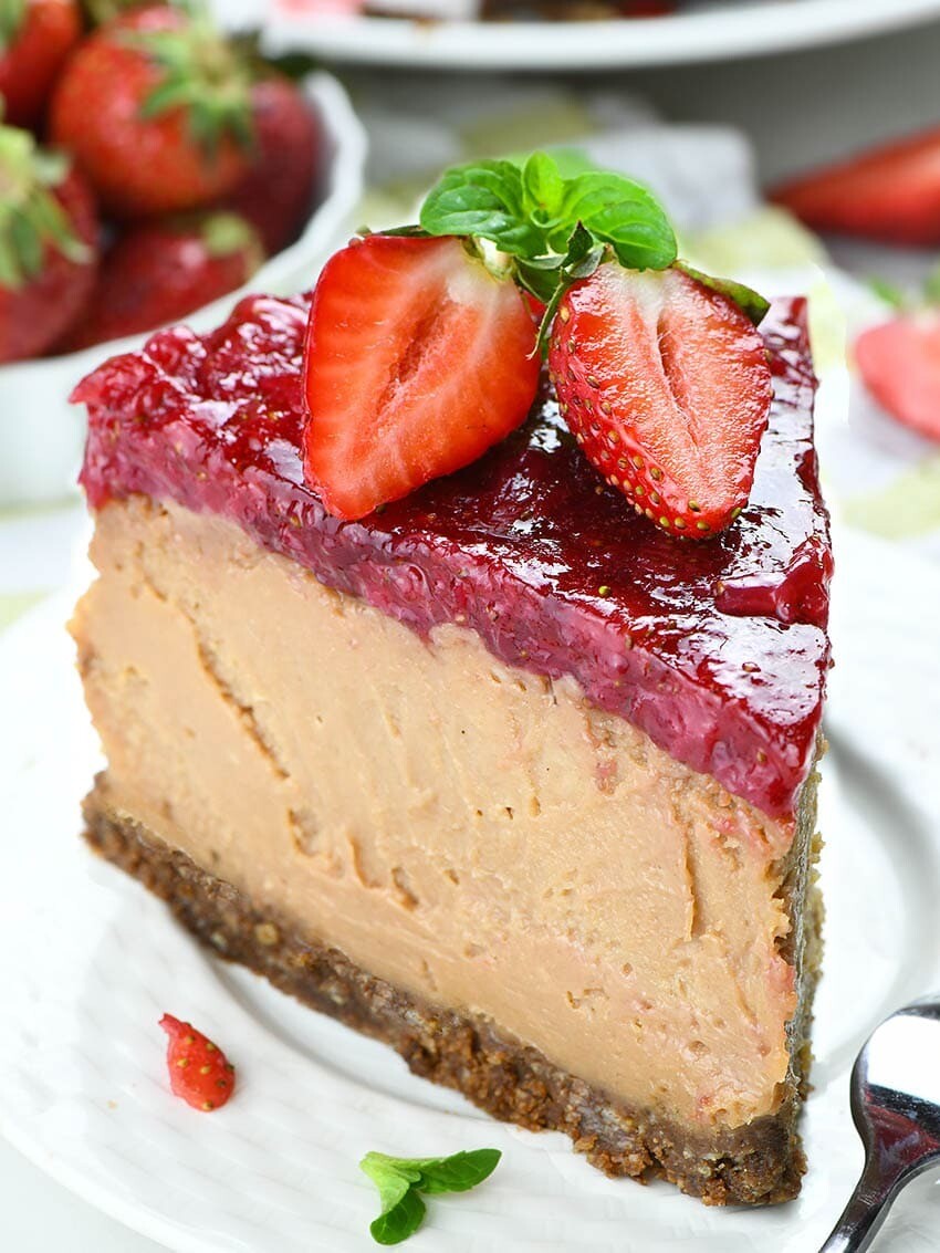 Cheesecake de ciocolata cu capsuni