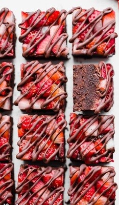 Fudge de ciocolată cu căpșuni (keto &amp; low-carb)