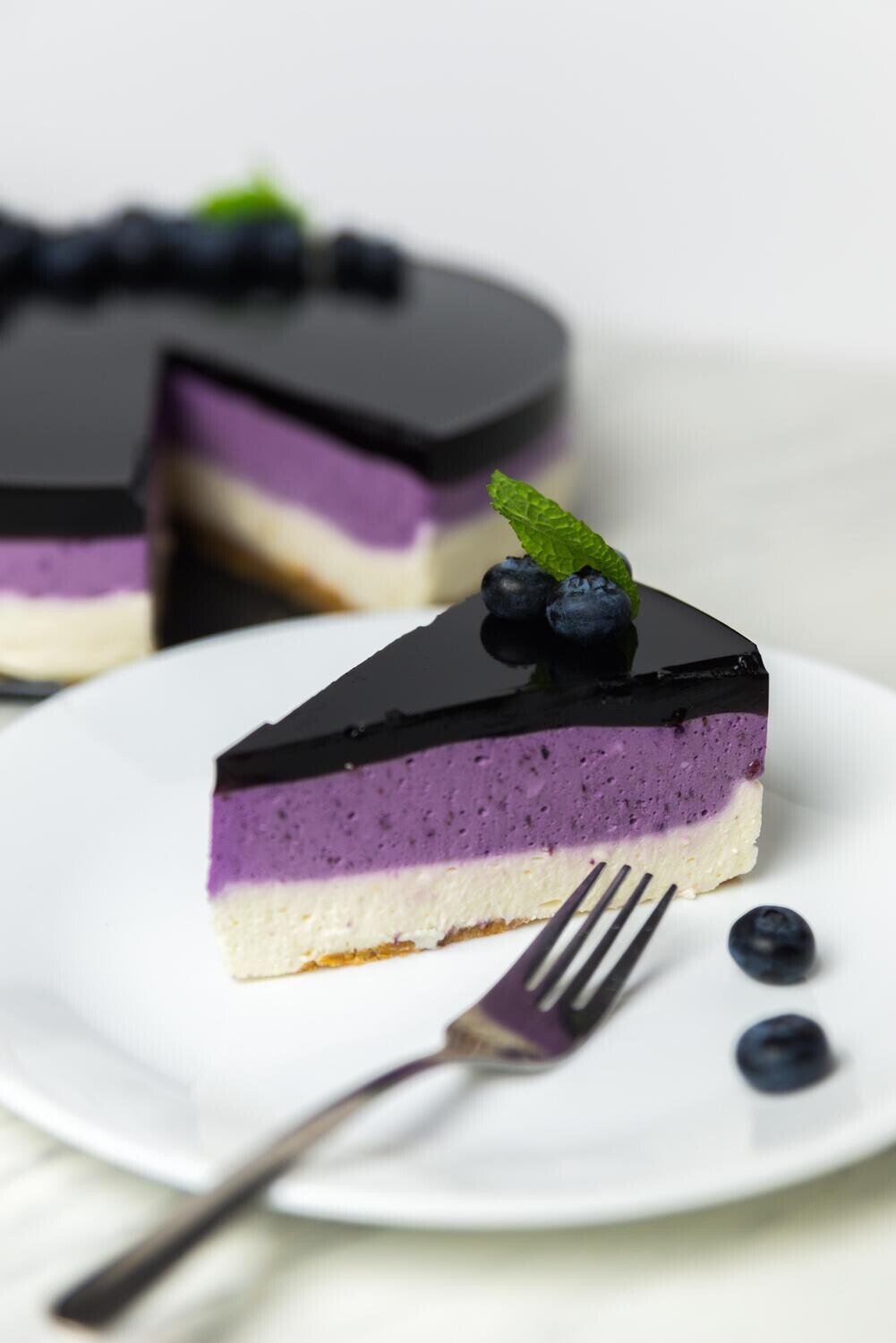 Cheesecake cu vanilie, mure si afine keto