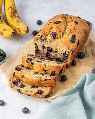 Banana bread cu afine, fără zahăr