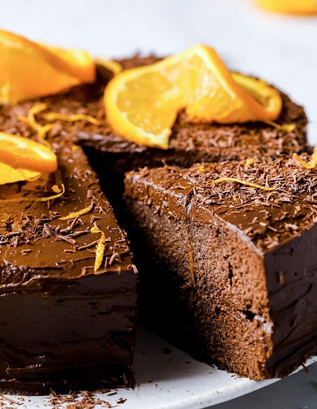 Tort de ciocolată cu portocale, fără zahăr (keto &amp; low carb)