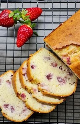 Chec cu capsuni keto si low-carb