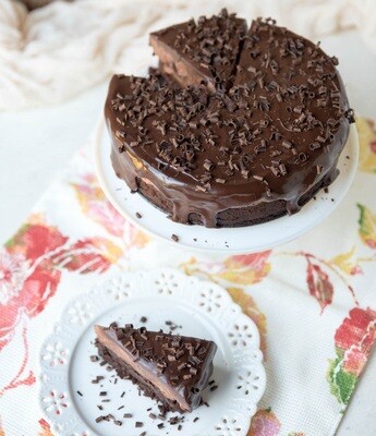 Tort keto brownie cu mousse de ciocolată, fără zahăr (keto &amp; low carb)