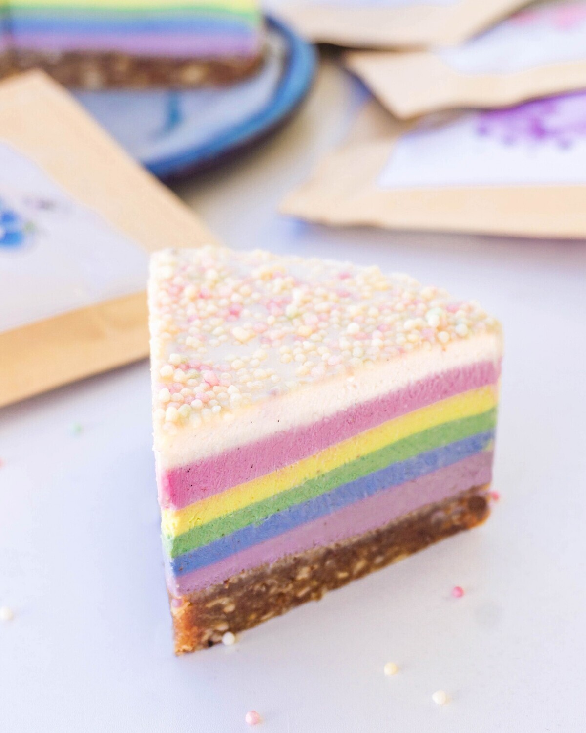 🌈 Tort raw vegan curcubeu