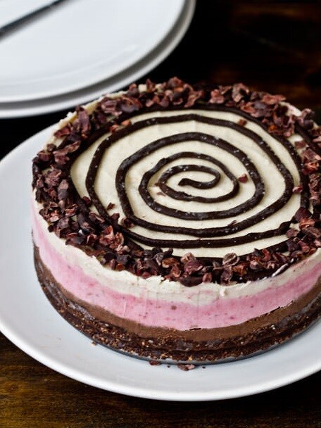 Tort neapolitan raw vegan