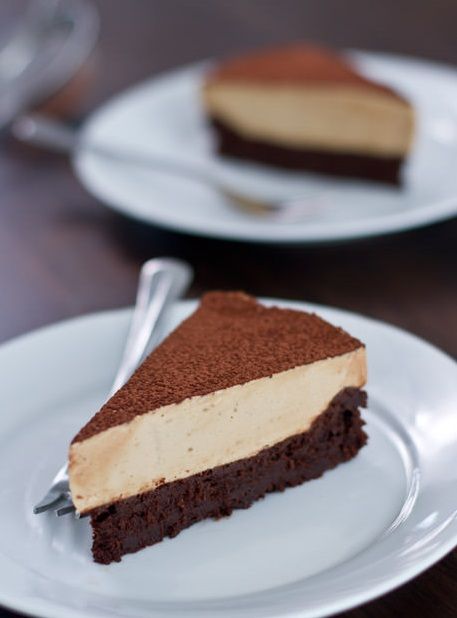 Tort artizanal de ciocolata cu mousse de cafea