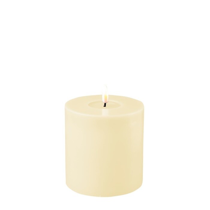 Cream LED Candle D: 10 * 10 cm