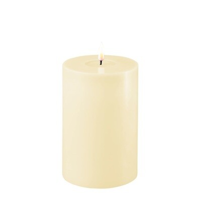 Cream LED Candle D: 10 * 15 cm