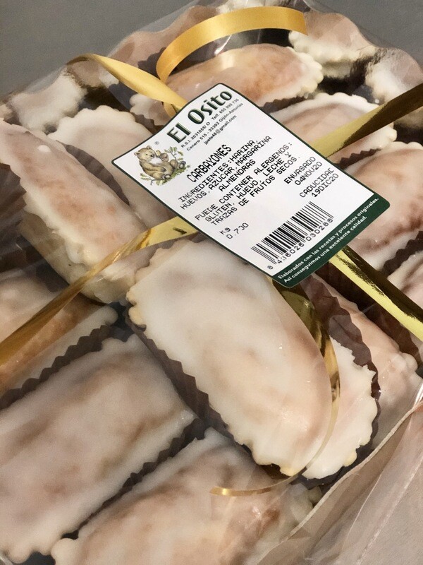 Carbayones de almendra.
Caja 12 unidades.