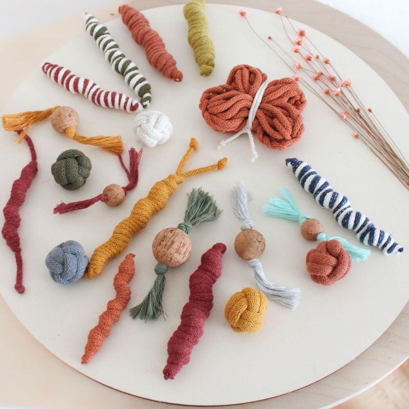 Cotton toys and other natural materials for cats