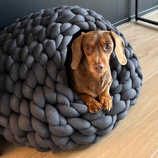USA Emma – Handgefertigte Hundehöhle, Körbchen & Hundebett