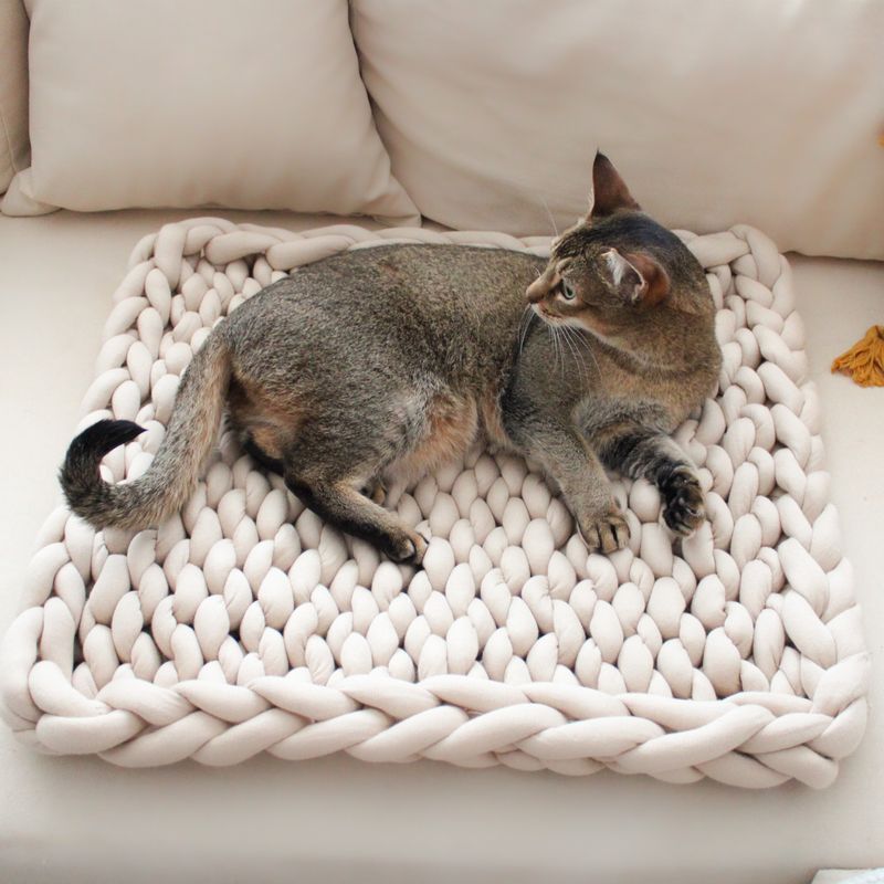 Handgemachte Grobstrickdecke – Bio-Baumwolle für Katzen & Hunde