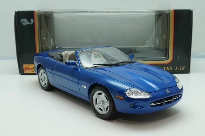 JAGUAR XK8 1996 MAISTO 1/18