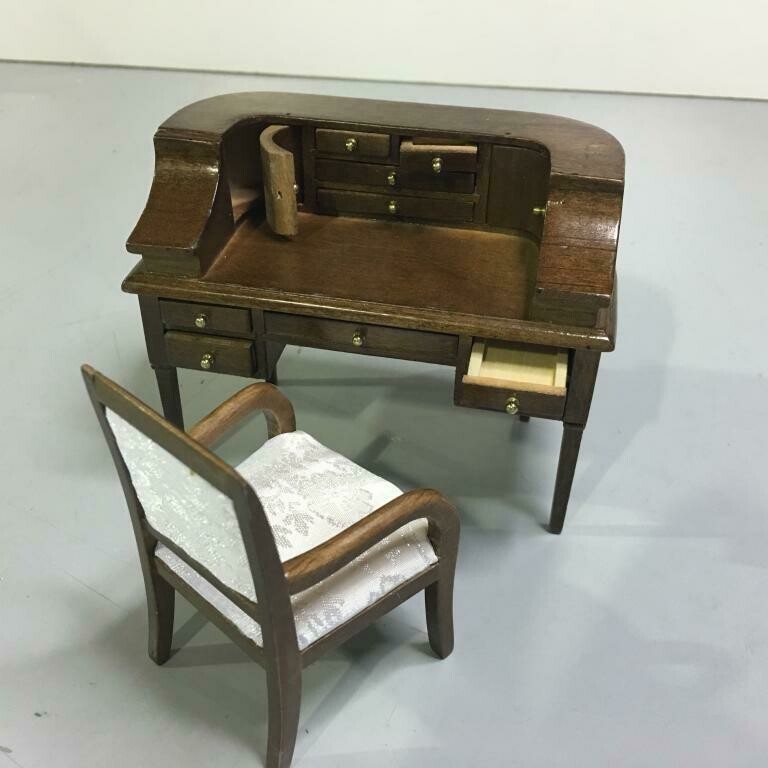 ESCRITORIO CON SILLA