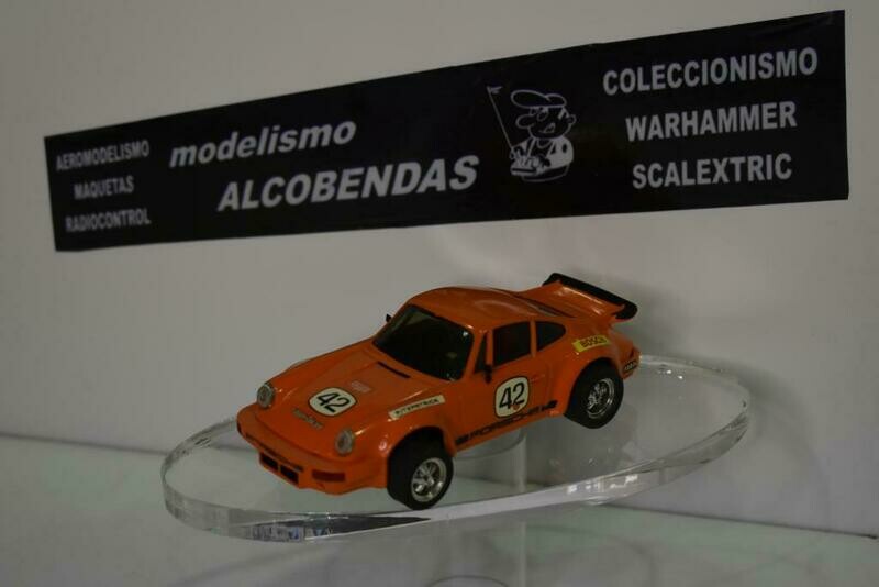 PORCHE CARRERA RS NARANJA GUIA NEGRA