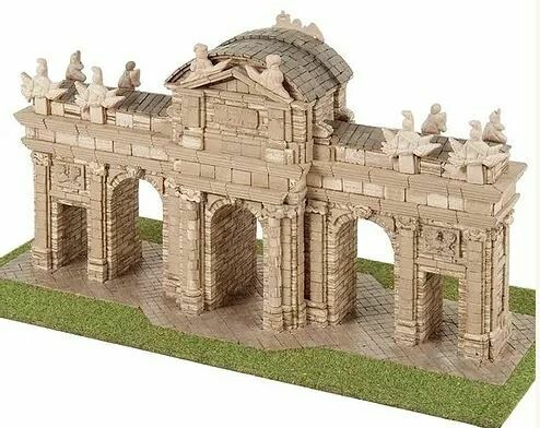 PUERTA DE ALCALÁ