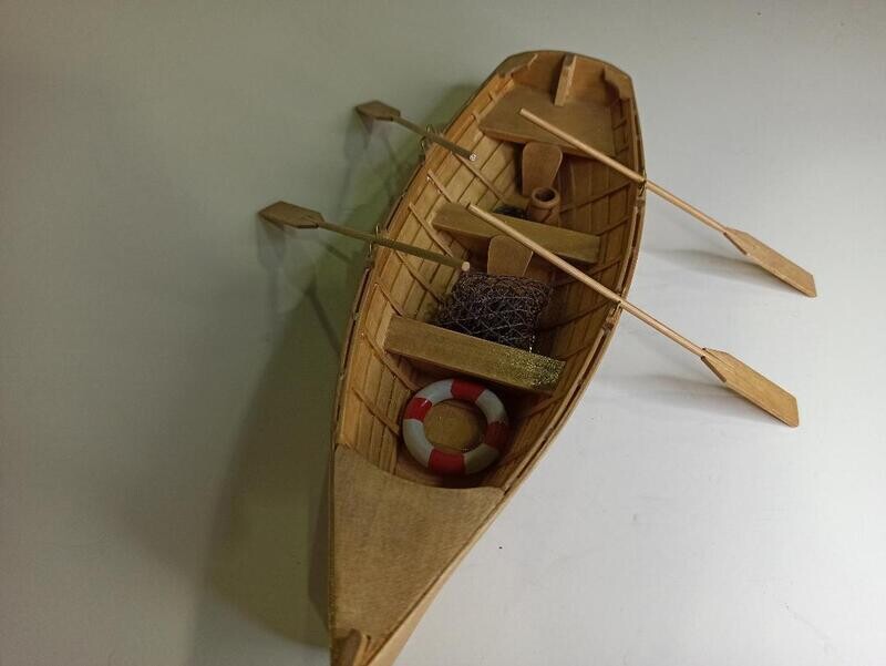 BOTE DE REMOS CON RED