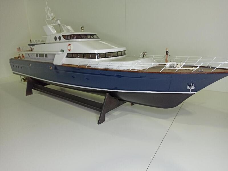 YATE MAJESTIC GRAUPNER