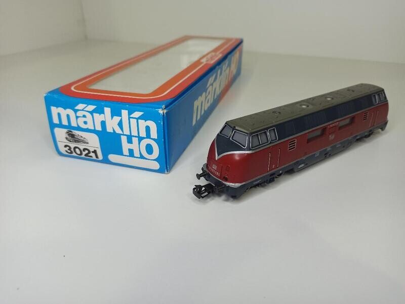 LOCOMOTORA DB DIESEL V200