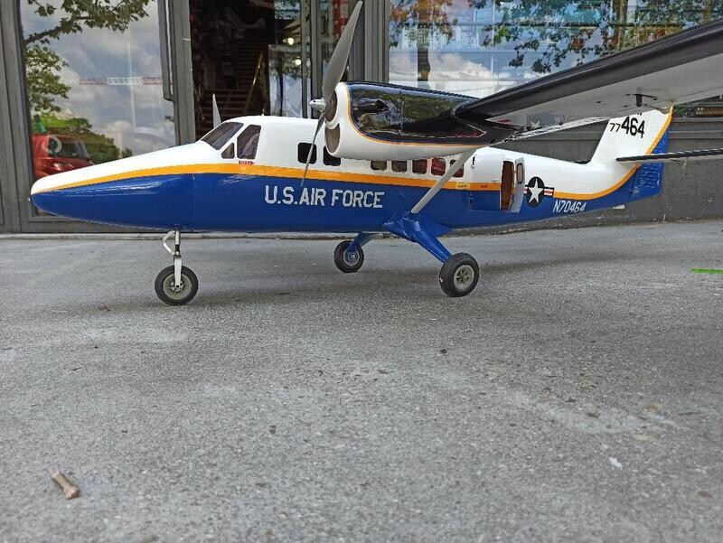 AVION TWIN ORDER ANGAR 9