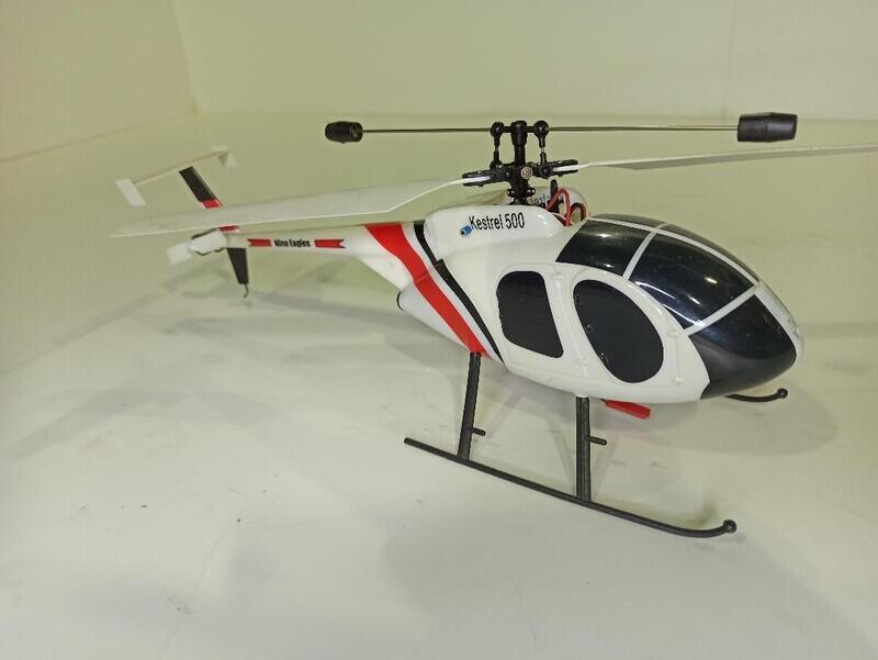 HELICOPTERO HUGHES 500 NINE EAGLE