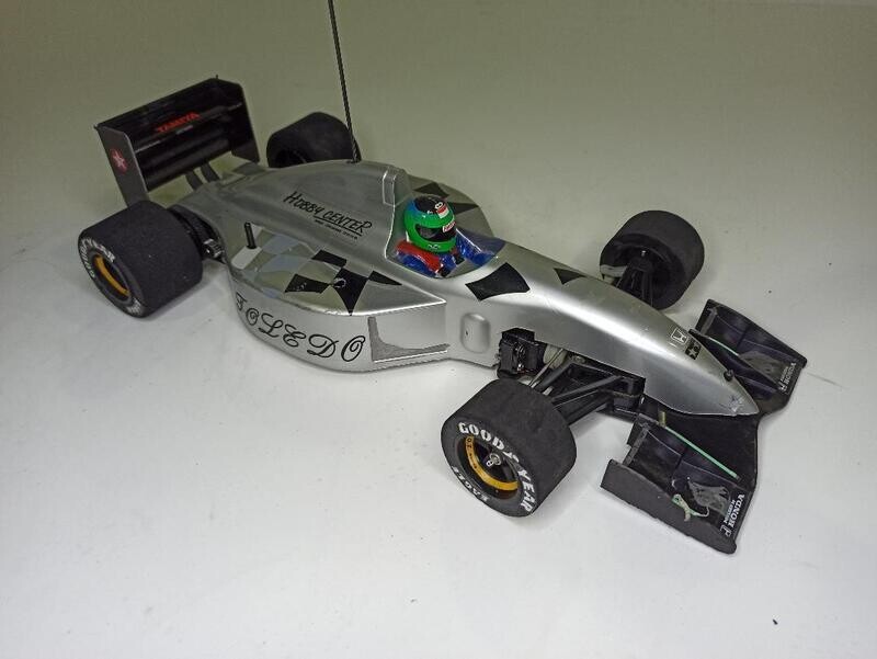 TAMIYA LOTUS HONDA F-1 PLATEADO