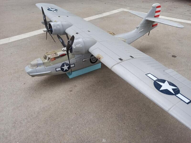 HIDROAVION CATALINA DYNAM ELAPOR CON BRUSSLESS