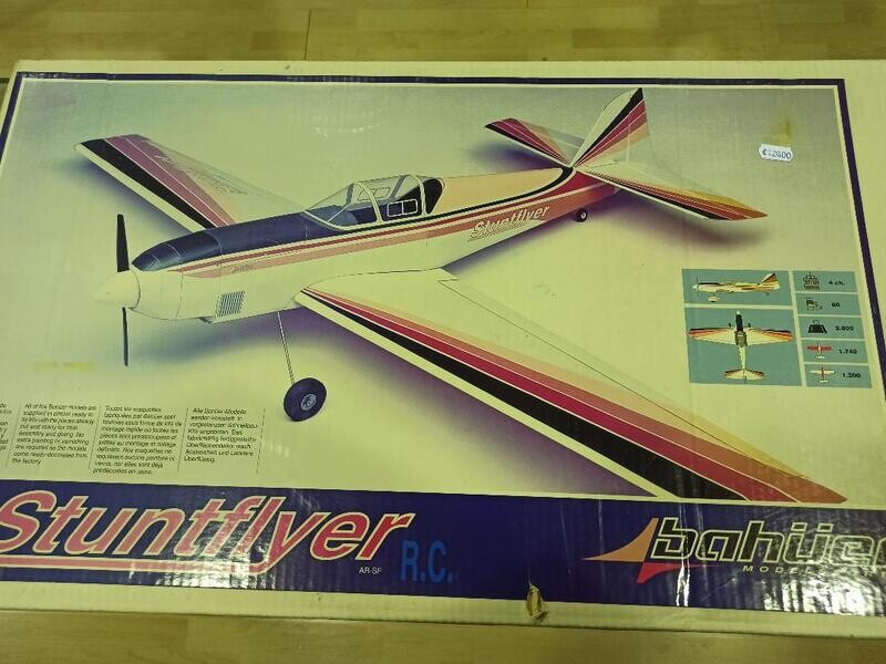 STUNTFLYER 60 BAHUER KIT DE MONTAJE