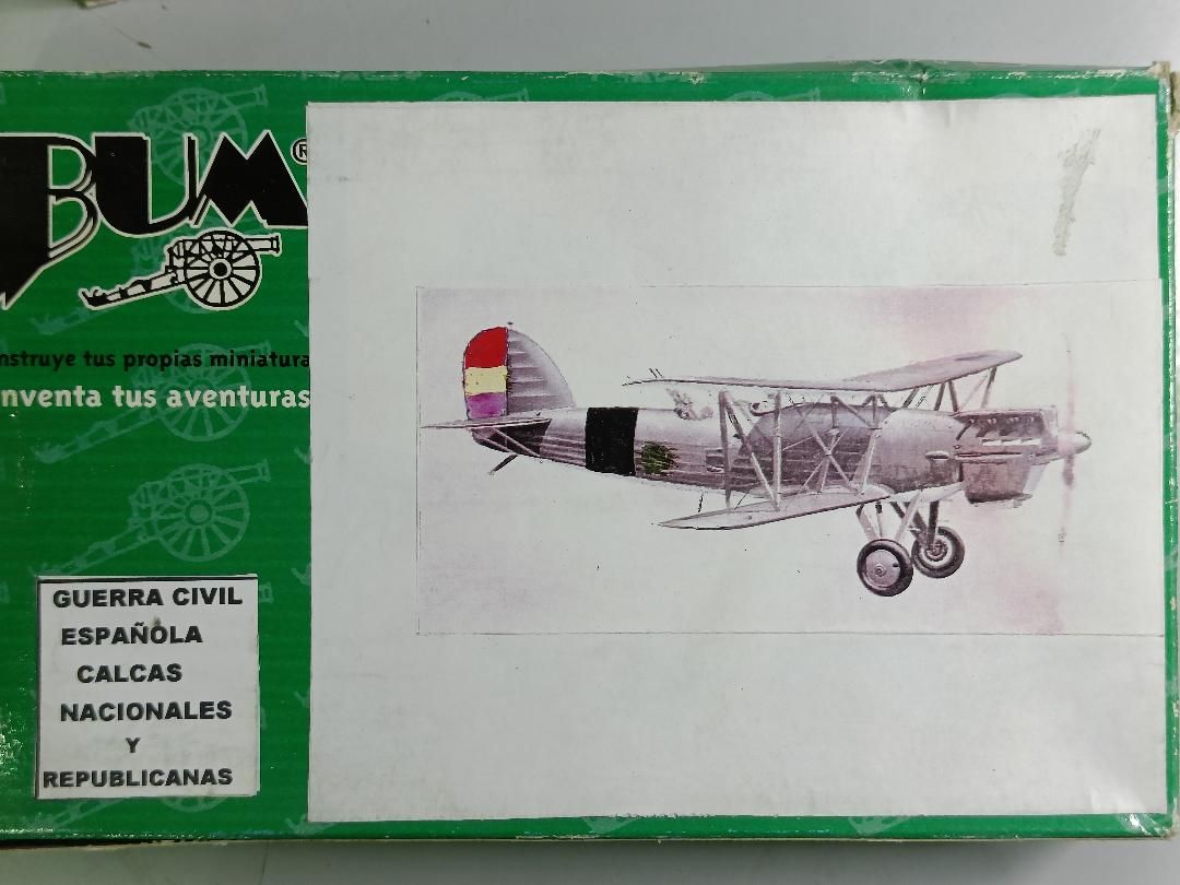 CON CALCAS GUERRA CIVIL ESPAÑOLA AREO A-100  1/72