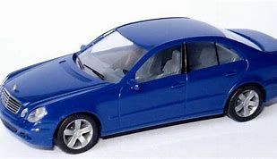 HERPA  1/87 MERCEDES MB E-KLASSE AZUL