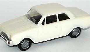 HERPA  1/87 FORD TAUNUS  BLANCO